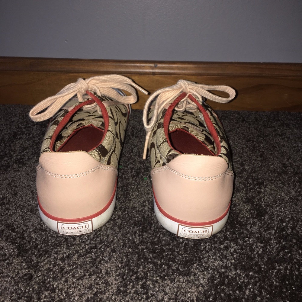 Coach sneakers Size 8.5 - Picture 3 of 5
